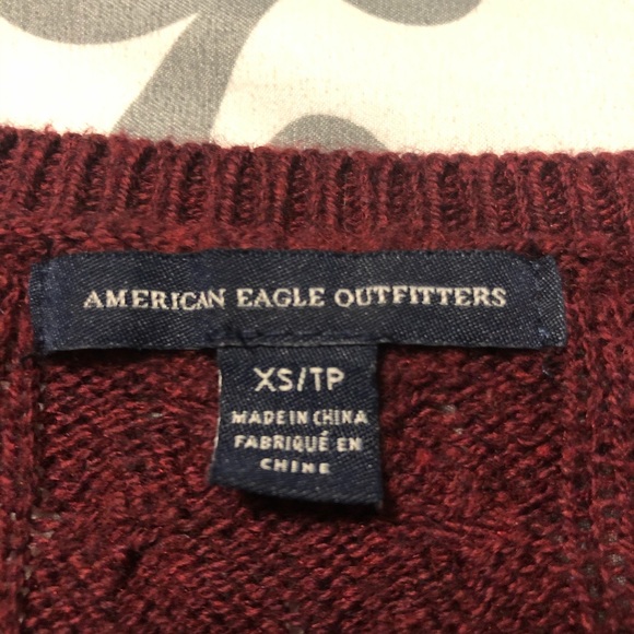 Maroon American Eagle sweater - Picture 4 of 4